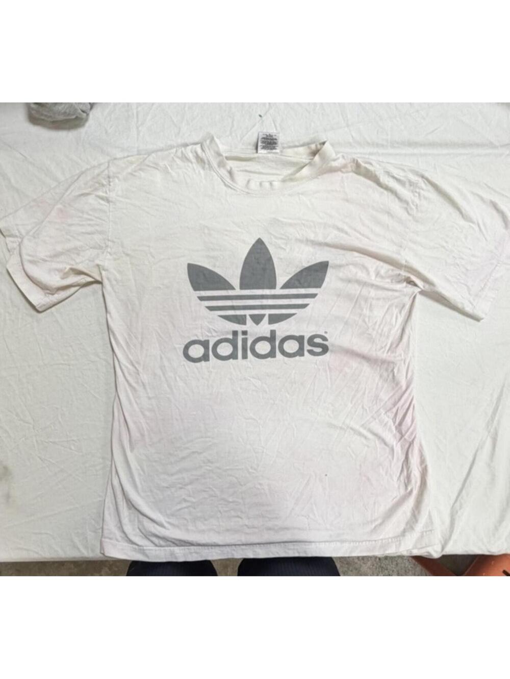 Uniquely stained adidas Originals Trefoil Logo Graphic Tee Cotton Sz L